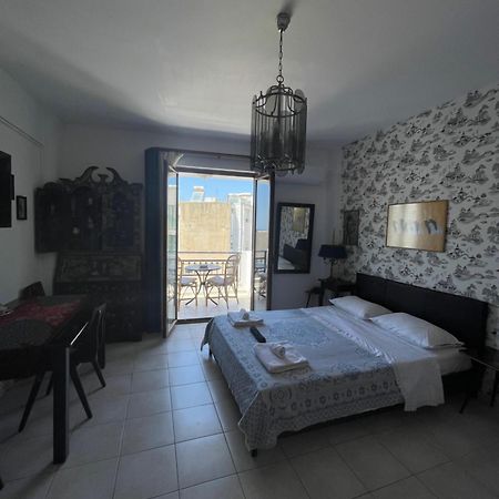 Retire Flat In The Heart Of City Heraklion  Exterior photo