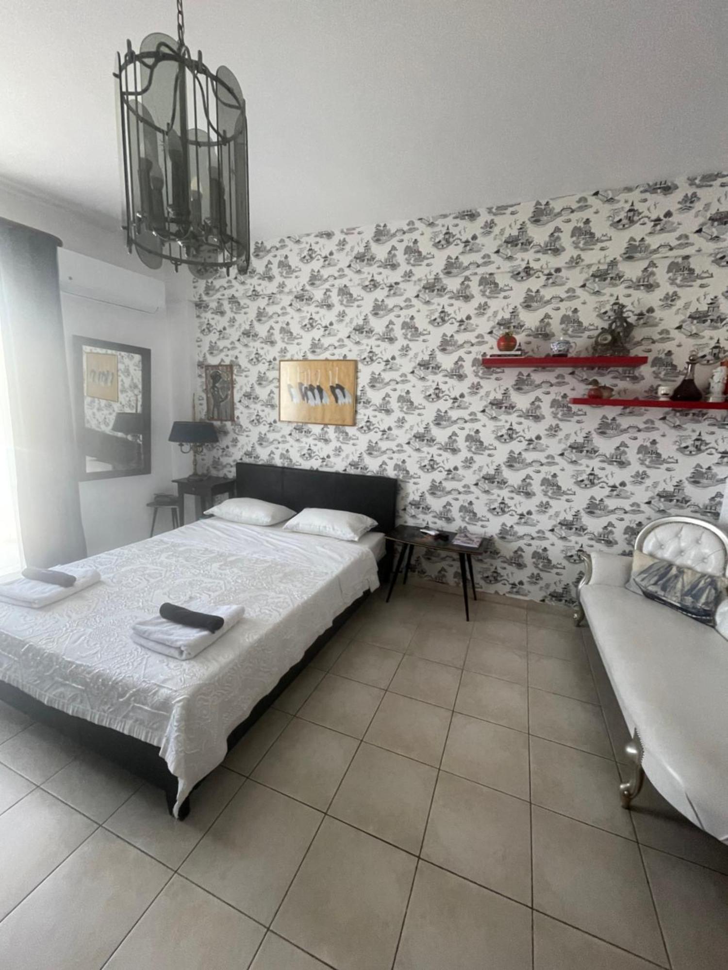 Retire Flat In The Heart Of City Heraklion  Exterior photo